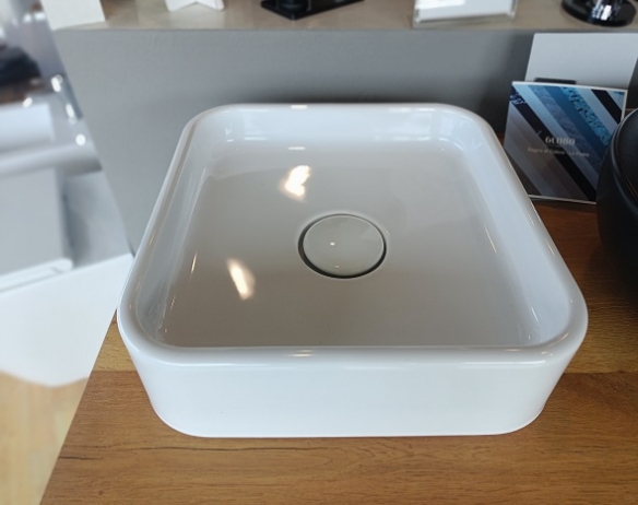 LAVABO IN APPOGGIO